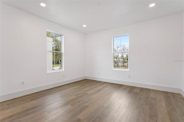 514 38TH AVENUE NE, St Petersburg, FL 33704