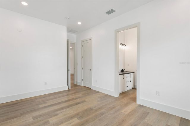 514 38TH AVENUE NE, St Petersburg, FL 33704