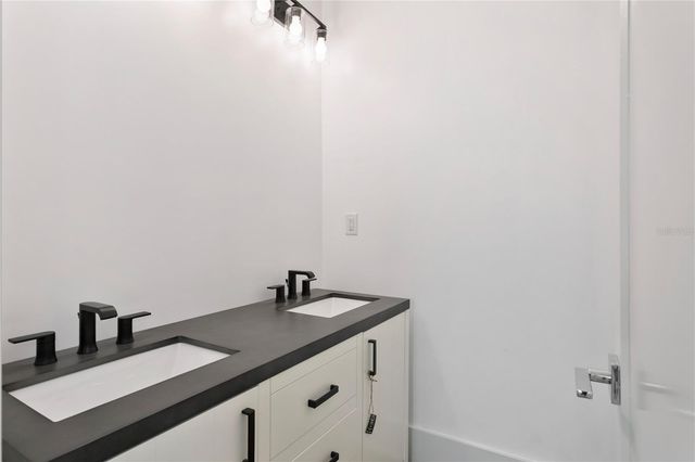 514 38TH AVENUE NE, St Petersburg, FL 33704