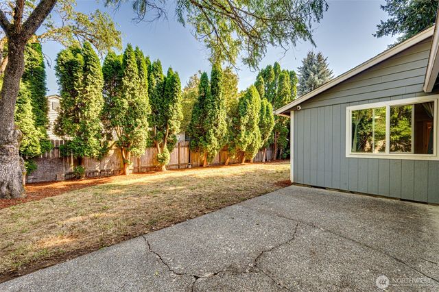 12710 NE 37th Street, Vancouver, WA 98682