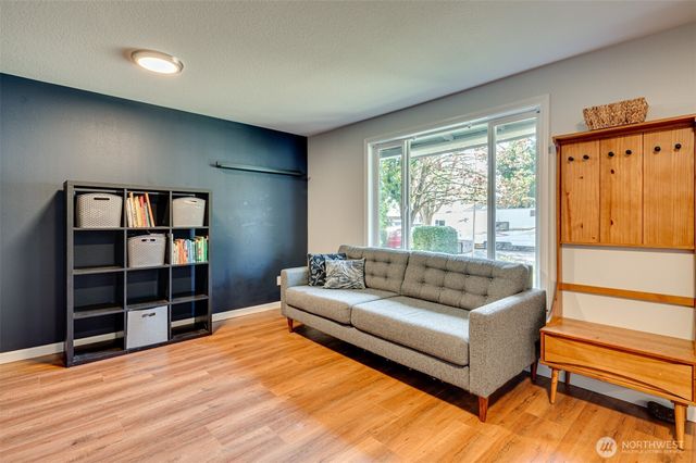 12710 NE 37th Street, Vancouver, WA 98682