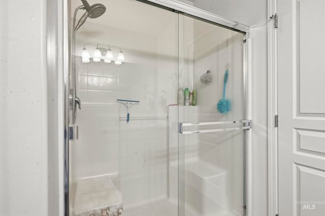 310 S Voyage Ave, Caldwell, ID 83605