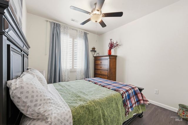 310 S Voyage Ave, Caldwell, ID 83605