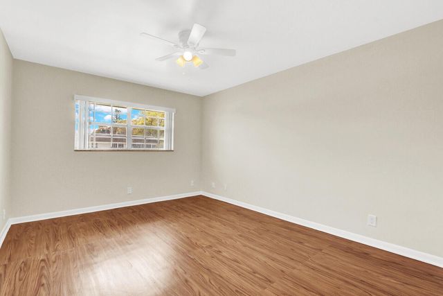10249 N Military Trail Apt 201, Palm Beach Gardens, FL 33410
