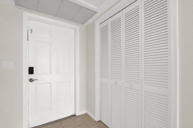 10249 N Military Trail Apt 201, Palm Beach Gardens, FL 33410