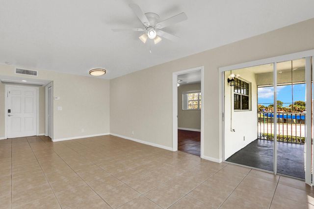 10249 N Military Trail Apt 201, Palm Beach Gardens, FL 33410