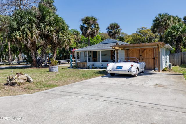 69 E Bayshore Drive, Port Orange, FL 32127