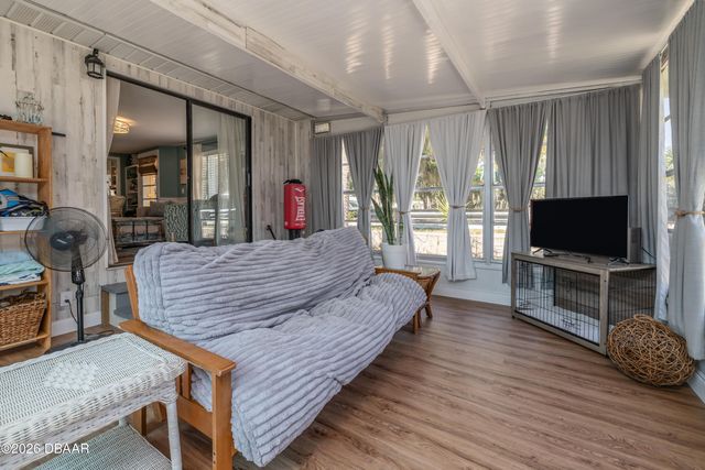 69 E Bayshore Drive, Port Orange, FL 32127