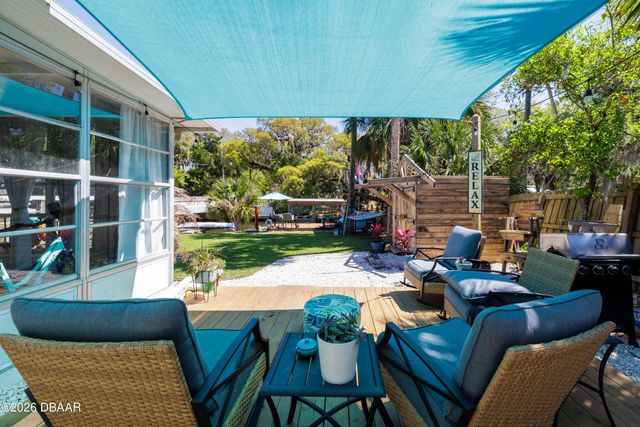 69 E Bayshore Drive, Port Orange, FL 32127