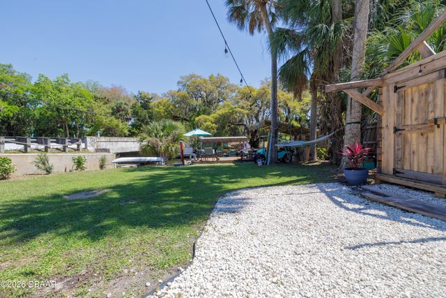 69 E Bayshore Drive, Port Orange, FL 32127