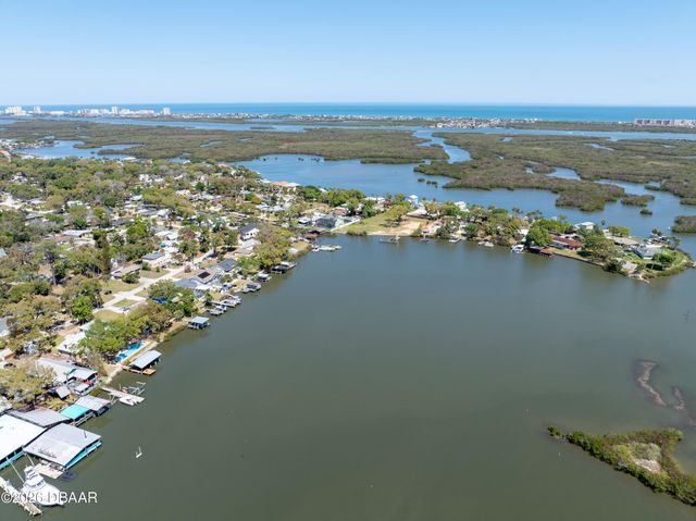 69 E Bayshore Drive, Port Orange, FL 32127