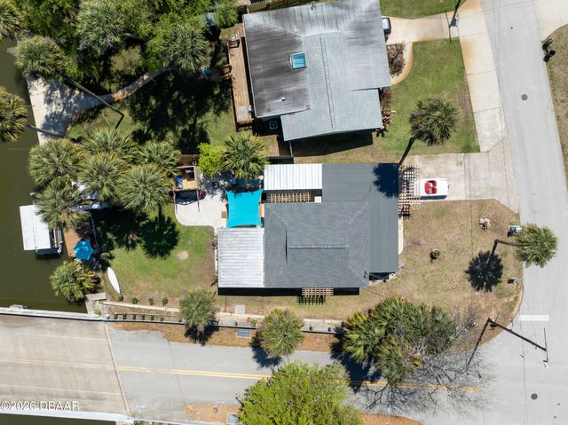 69 E Bayshore Drive, Port Orange, FL 32127