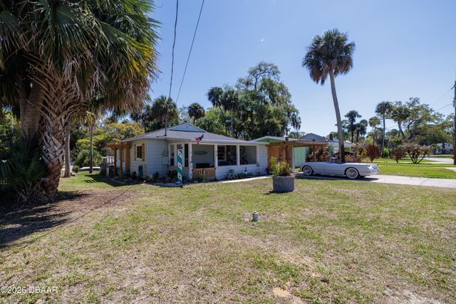 69 E Bayshore Drive, Port Orange, FL 32127