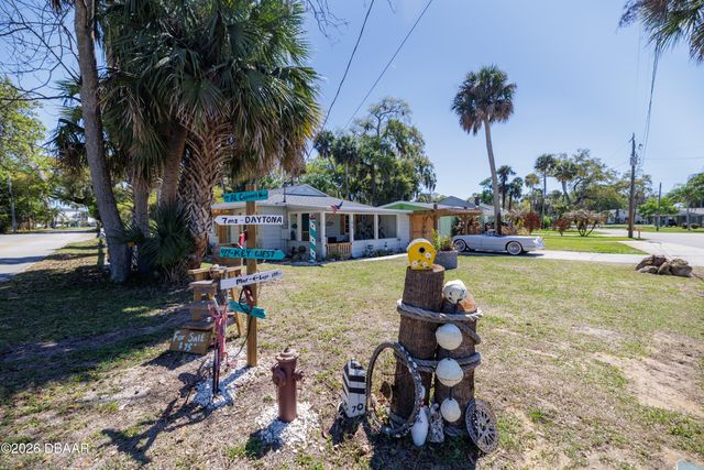 69 E Bayshore Drive, Port Orange, FL 32127