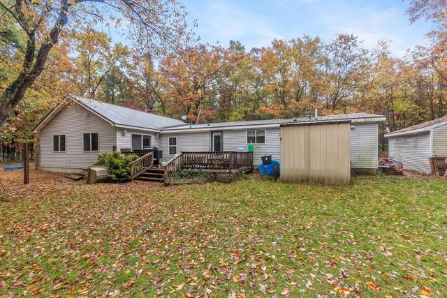 8233 S Beech Avenue, Croton Twp, MI 49329