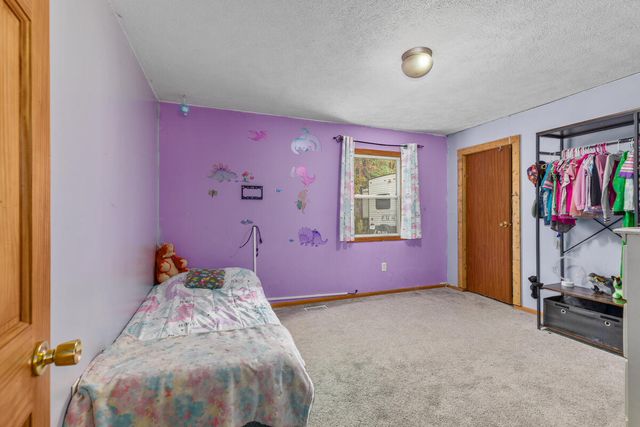 8233 S Beech Avenue, Croton Twp, MI 49329