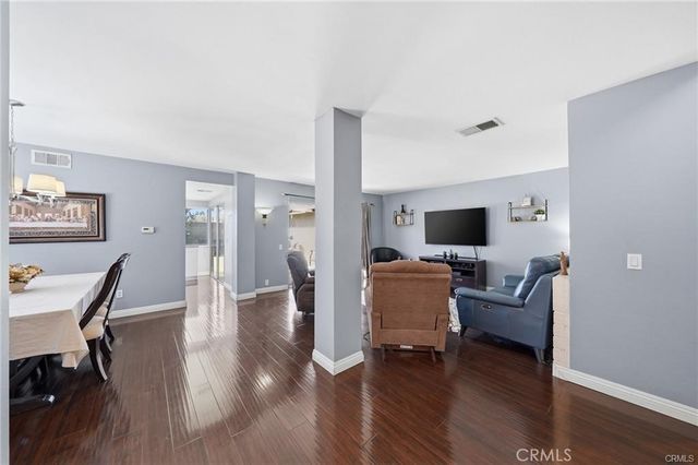 3702 W Park Central, Orange, CA 92868