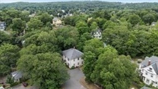 60 Vinton St 3, Melrose, MA 02176