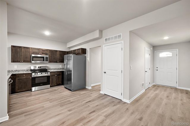 28139 Loews Drive Unit 4D, Chesterfield Township, MI 48051