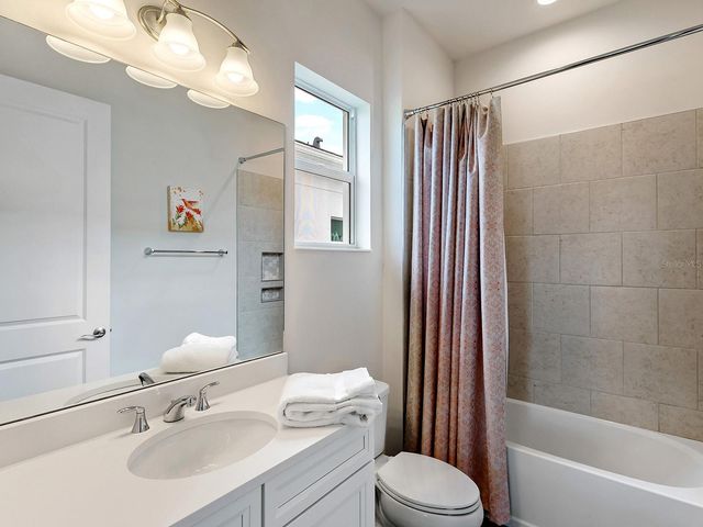 8191 REDONDA LOOP, Lakewood Ranch, FL 34202