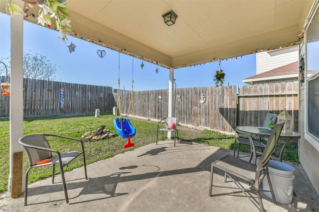 8319 White Pine Lane, Baytown, TX 77523