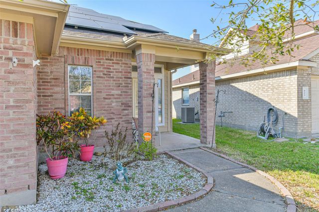 8319 White Pine Lane, Baytown, TX 77523