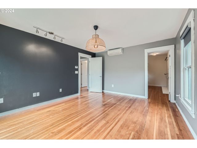 9116 N WILLAMETTE Blvd, Portland, OR 97203