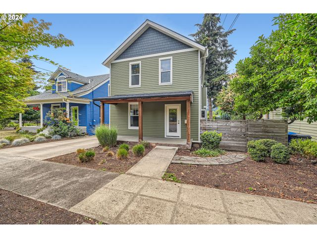 9116 N WILLAMETTE Blvd, Portland, OR 97203