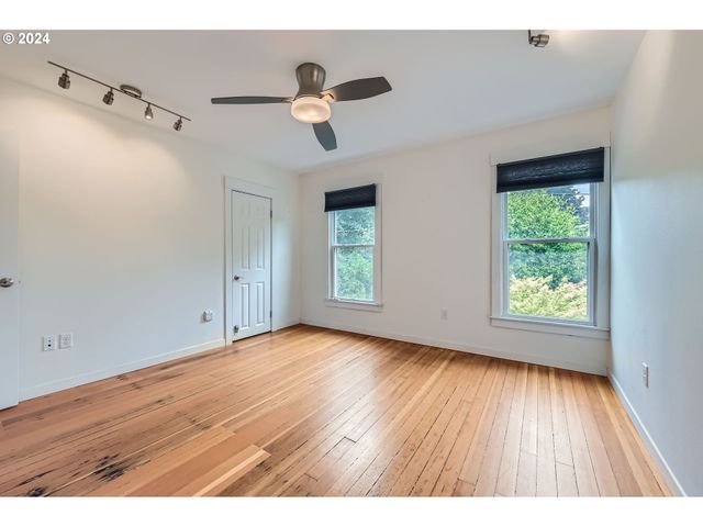 9116 N WILLAMETTE Blvd, Portland, OR 97203