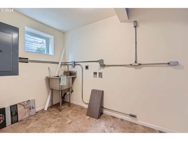 9116 N WILLAMETTE Blvd, Portland, OR 97203