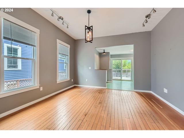 9116 N WILLAMETTE Blvd, Portland, OR 97203