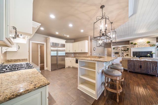126 Oak Shores Circle, Hot Springs, AR 71913