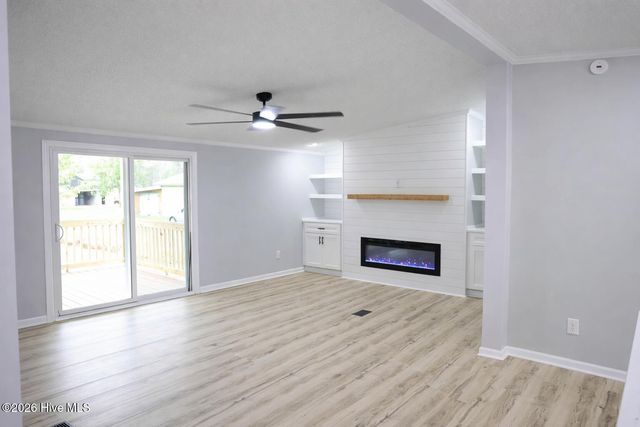 590 Luther Banks Road, Richlands, NC 28574