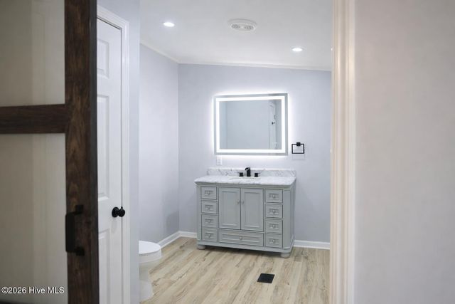 590 Luther Banks Road, Richlands, NC 28574