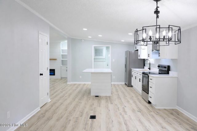 590 Luther Banks Road, Richlands, NC 28574