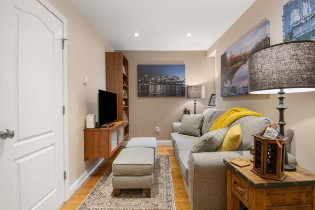 27 Clark Street 6, Boston, MA 02109