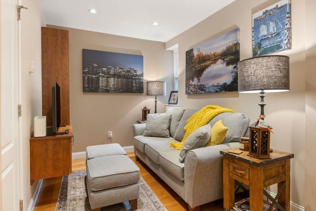 27 Clark Street 6, Boston, MA 02109