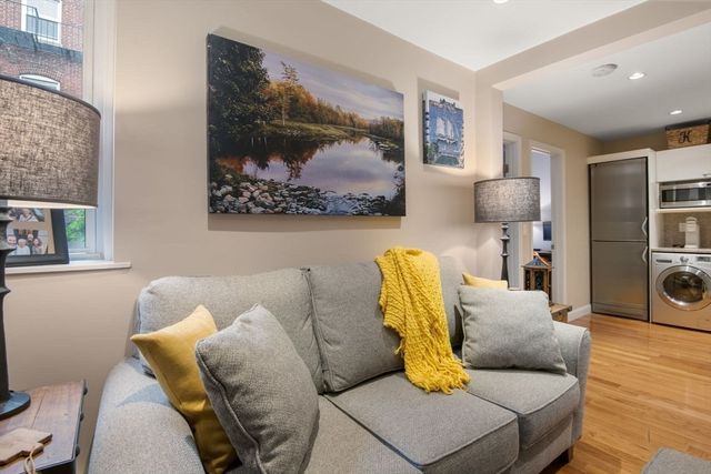 27 Clark Street 6, Boston, MA 02109