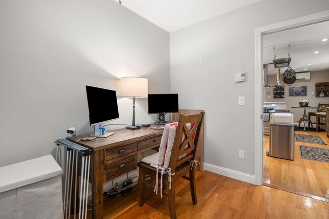 27 Clark Street 6, Boston, MA 02109