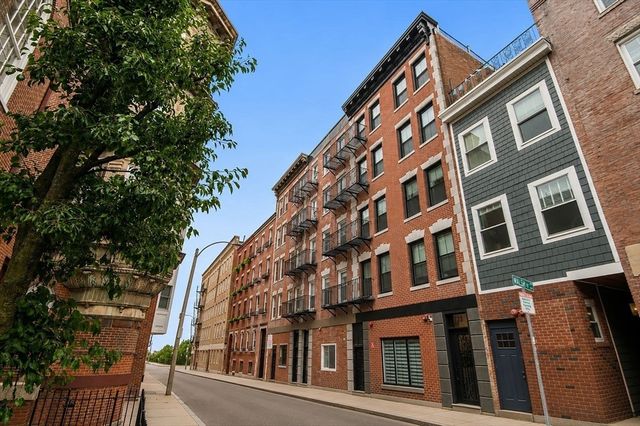 27 Clark Street 6, Boston, MA 02109