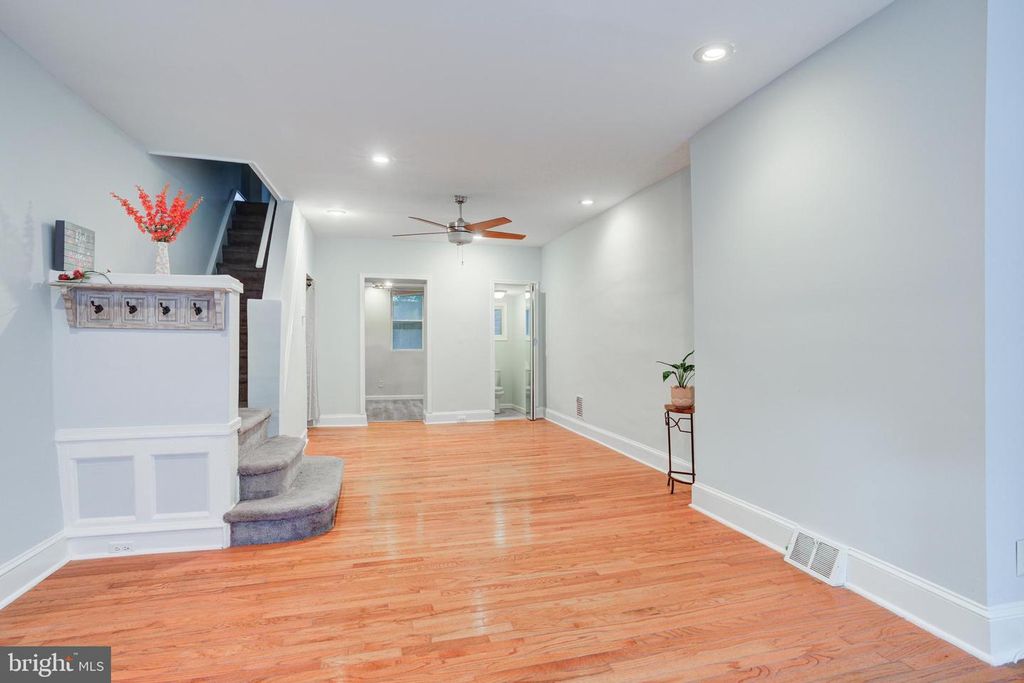 445 TREE ST, PHILADELPHIA, PA 19148 — photo 3