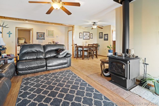 3 Shady Grove, Bennington, OK 74723
