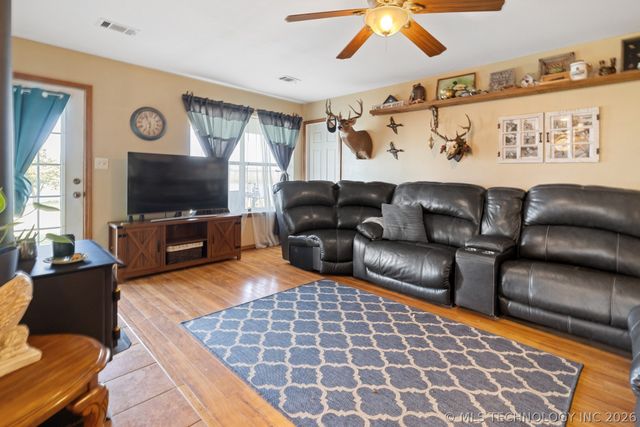 3 Shady Grove, Bennington, OK 74723