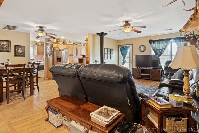 3 Shady Grove, Bennington, OK 74723