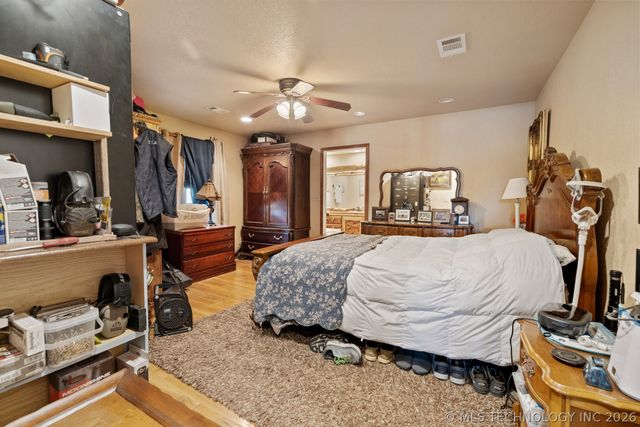 3 Shady Grove, Bennington, OK 74723