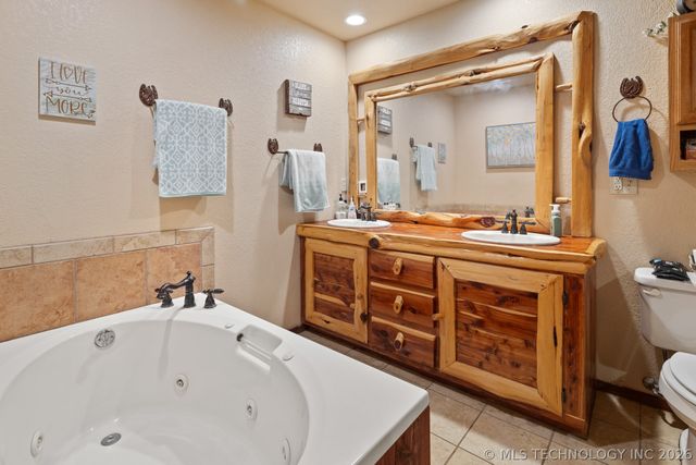 3 Shady Grove, Bennington, OK 74723