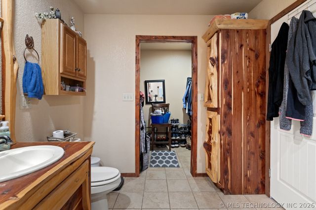 3 Shady Grove, Bennington, OK 74723