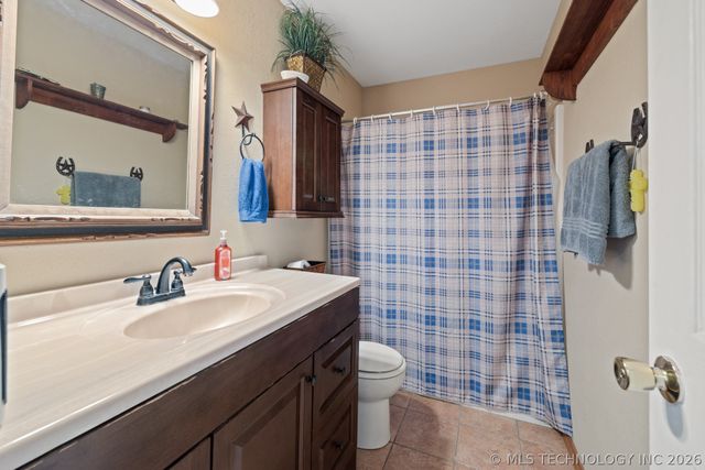 3 Shady Grove, Bennington, OK 74723