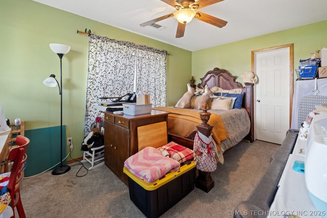 3 Shady Grove, Bennington, OK 74723