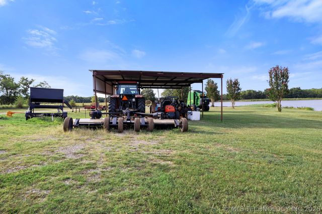 3 Shady Grove, Bennington, OK 74723